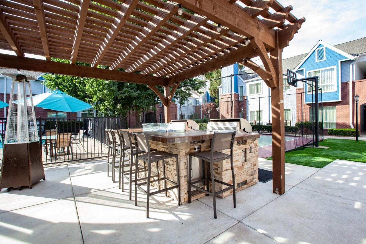 By Marriott Airport Natomas